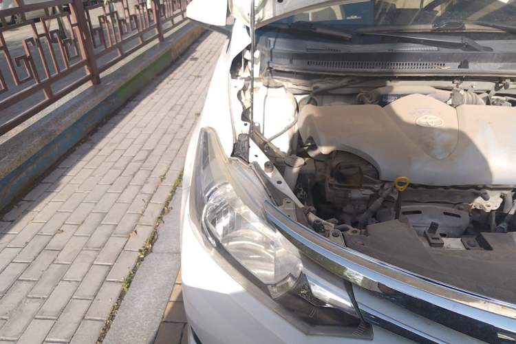 Used Toyota Vios 2014 1.5L Manual ZhiZhen Edition Engine Bay Right