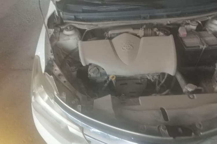 Used Toyota Vios 2014 1.5L Manual ZhiZhen Edition Engine Bay Right
