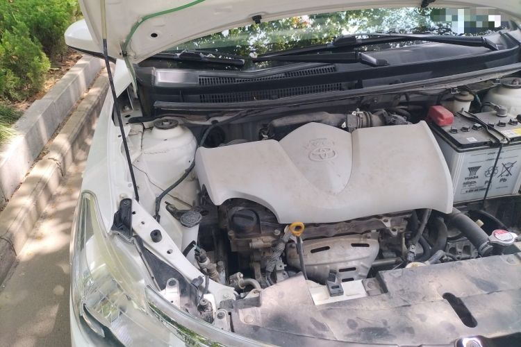 Used Toyota Vios 2014 1.5L Automatic ZhiZhen Edition Engine Bay Right