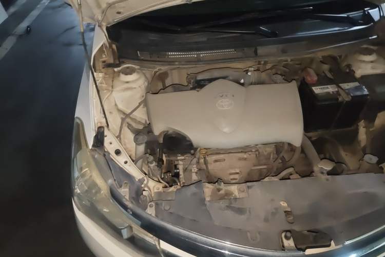 Used Toyota Vios 2014 1.5L Manual ZhiZhen Edition Engine Bay Right