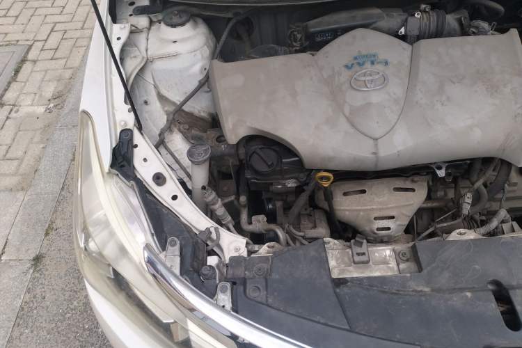 Used Toyota Vios 2014 1.3L Manual Value Edition Engine Bay Right