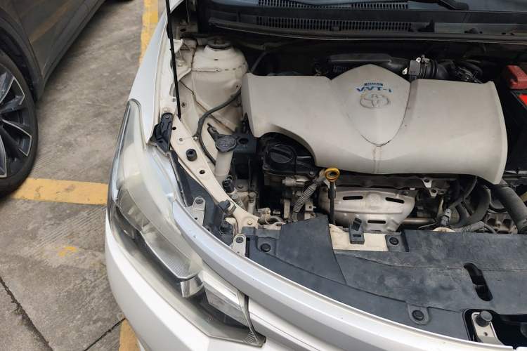 Used Toyota Vios 2014 1.3L Automatic Standard Edition Engine Bay Right