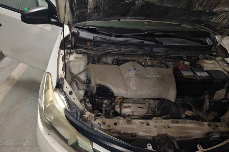 Used Toyota Vios 2014 1.3L Manual Value Edition Engine Bay Right