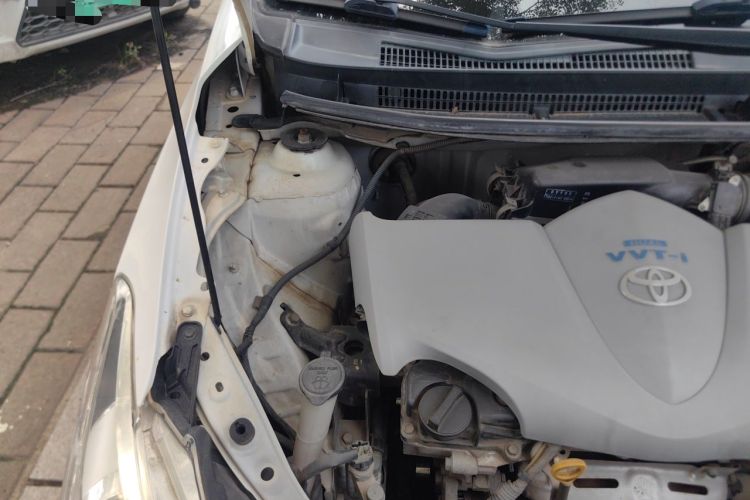 Used Toyota Vios 2014 1.3L Manual Xiang Edition Engine Bay Right