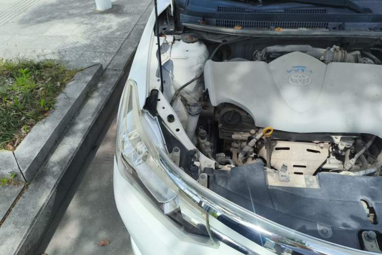 Used Toyota Vios 2014 1.5L Manual ZhiZhen Edition Engine Bay Right