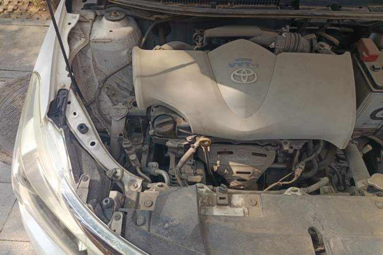 Used Toyota Vios 2014 1.5L Automatic ZhiZhen Edition Engine Bay Right