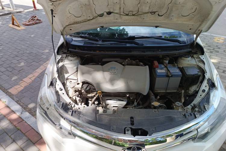 Used Toyota Vios 2014 1.5L Automatic ZhiZhen Edition Engine Bay Right