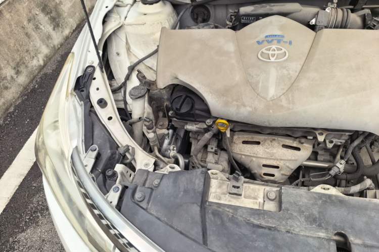 Used Toyota Vios 2014 1.5L Automatic ZhiZhen Edition Engine Bay Right