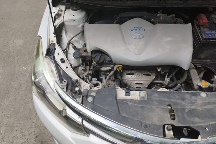 Used Toyota Vios 2014 1.5L Automatic ZhiZhen Edition Engine Bay Right