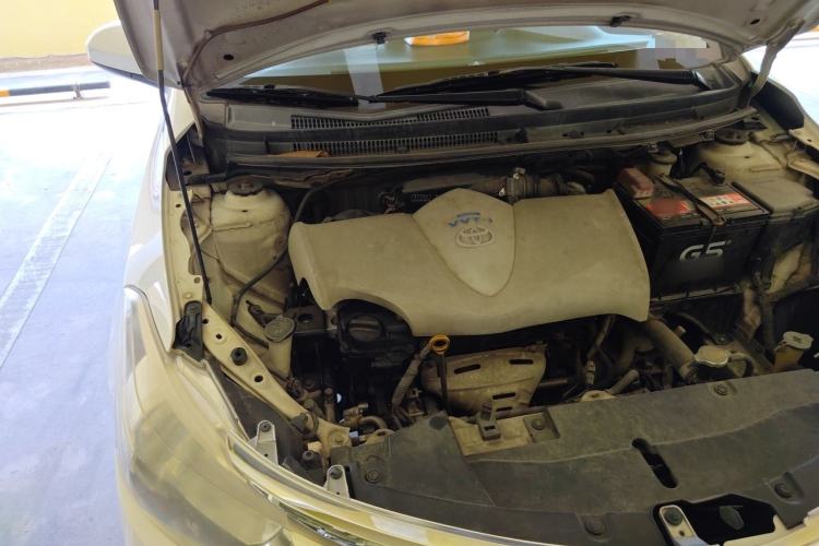 Used Toyota Vios 2014 1.5L Automatic ZhiZhen Edition Engine Bay Right