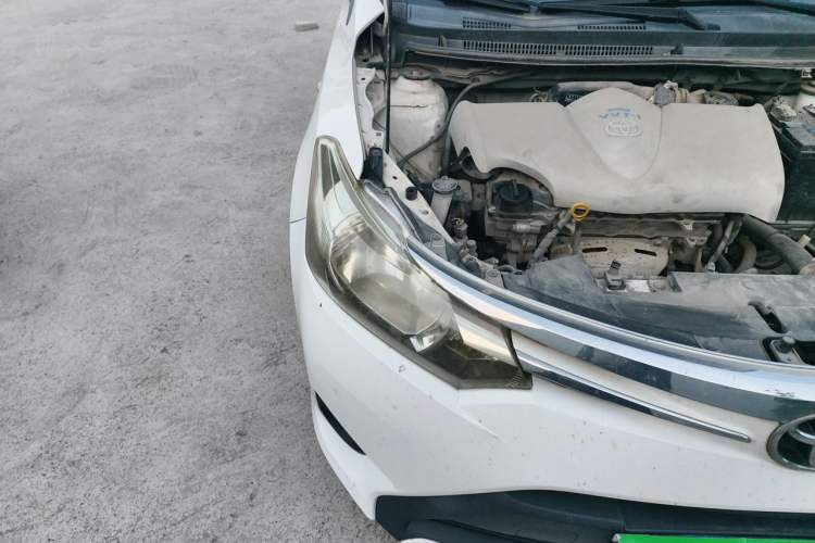 Used Toyota Vios 2014 1.5L Automatic ZhiZhen Edition Engine Bay Right