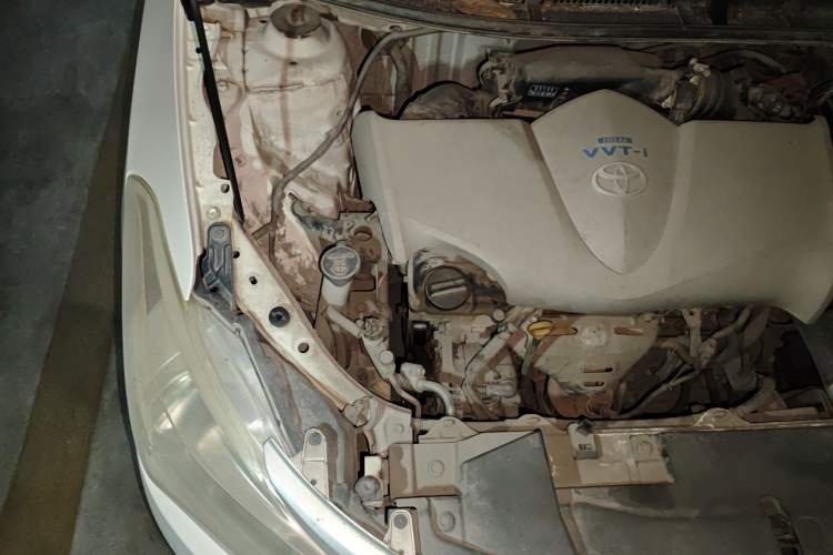 Used Toyota Vios 2014 1.3L Automatic Standard Edition Engine Bay Right