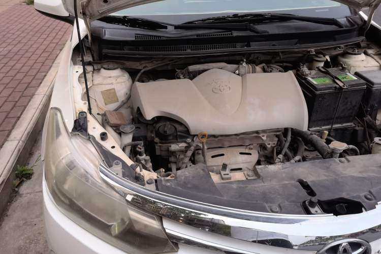 Used Toyota Vios 2014 1.5L Automatic ZhiShang Edition Engine Bay Right