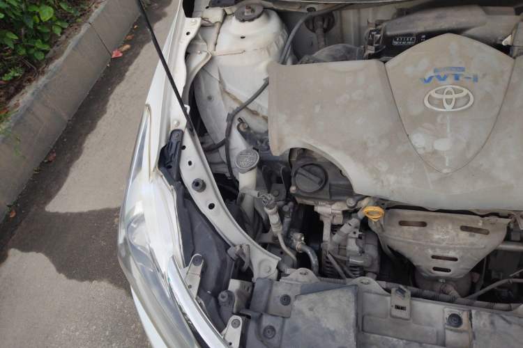 Used Toyota Vios 2014 1.5L Automatic ZhiZhen Edition Engine Bay Right