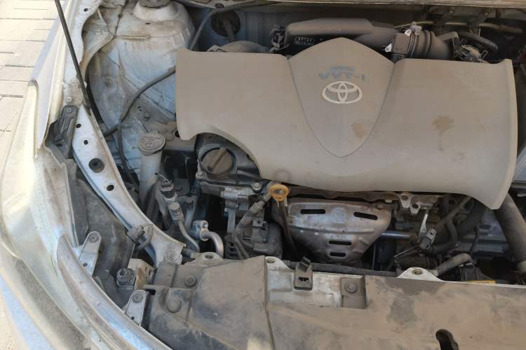 Used Toyota Vios 2014 1.5L Manual ZhiZhen Edition Engine Bay Right
