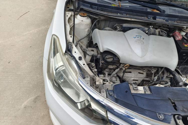 Used Toyota Vios 2014 1.5L Manual ZhiZhen Edition Engine Bay Right