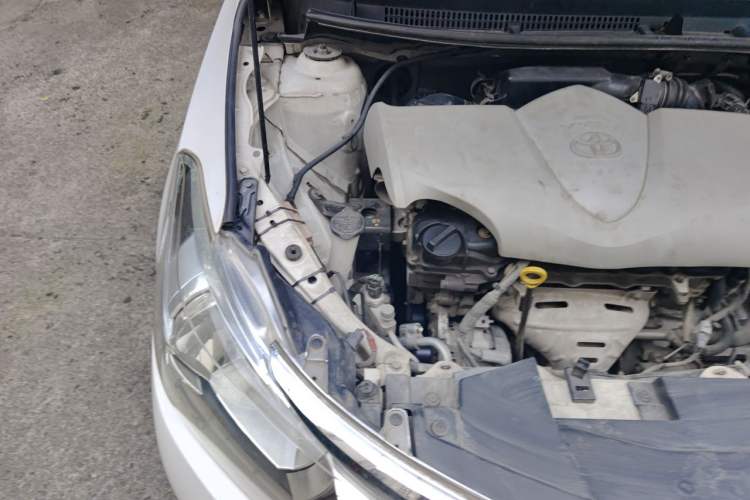 Used Toyota Vios 2014 1.5L Manual ZhiZhen Edition Engine Bay Right