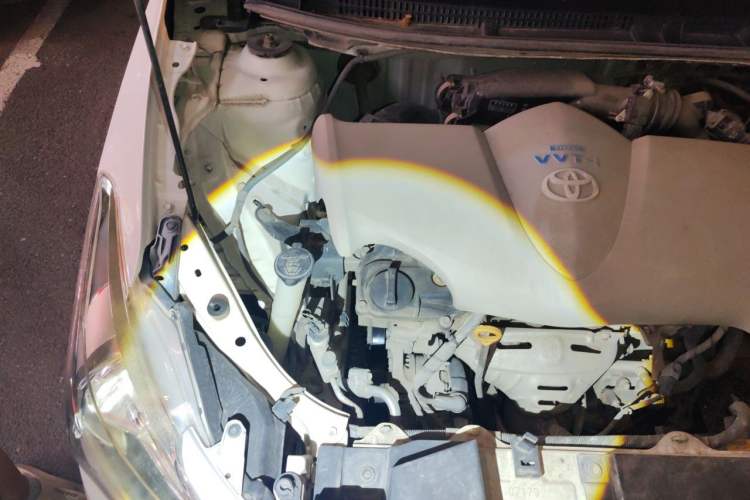 Used Toyota Vios 2014 1.5L Manual ZhiShang Edition Engine Bay Right