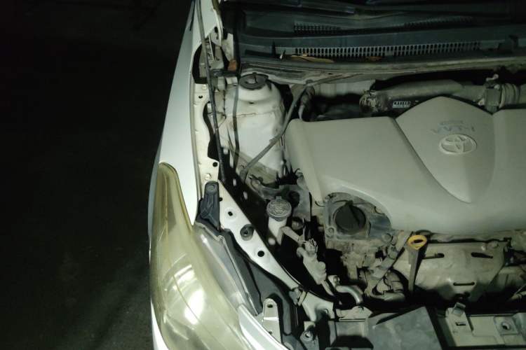 Used Toyota Vios 2014 1.3L Automatic Standard Edition Engine Bay Right