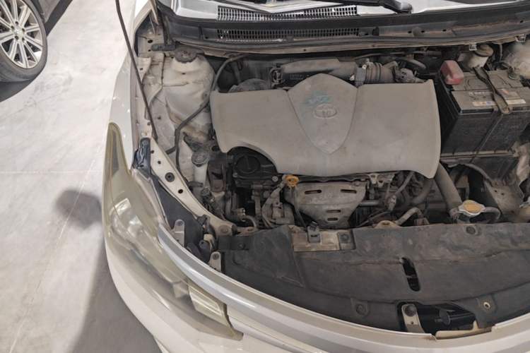 Used Toyota Vios 2014 1.3L Manual Xiang Edition Engine Bay Right