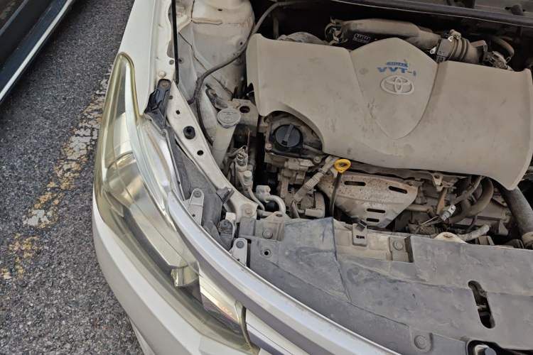 Used Toyota Vios 2014 1.3L Manual Xiang Edition Engine Bay Right