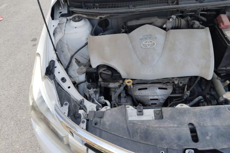 Used Toyota Vios 2014 1.5L Automatic ZhiZhen Edition Engine Bay Right