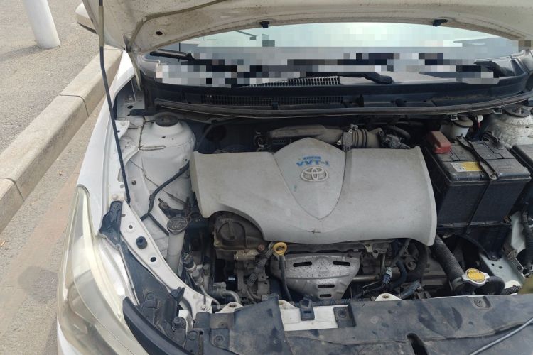 Used Toyota Vios 2014 1.3L Manual Value Edition Engine Bay Right