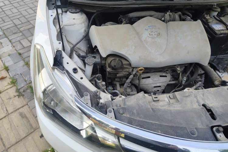 Used Toyota Vios 2014 1.5L Automatic ZhiShang Edition Engine Bay Right