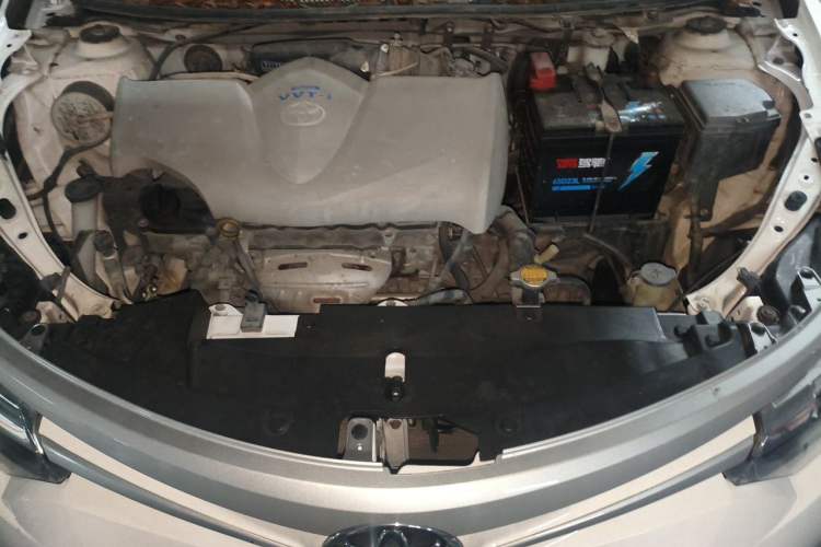 Used Toyota Vios 2014 1.3L Automatic Standard Edition Engine Bay