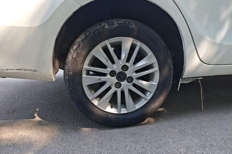 Used Toyota Vios 2014 1.5L Manual ZhiZhen Edition Exterior 5