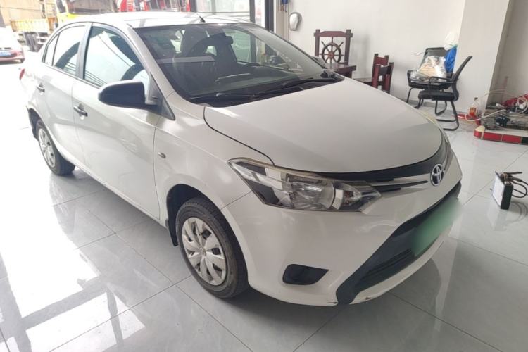 Used Toyota Vios 2014 1.3L Manual Value Edition Front Right 45 Deg