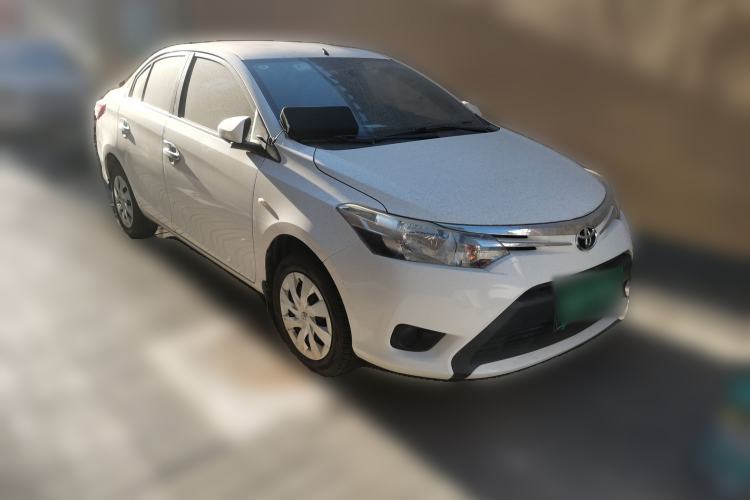 Used Toyota Vios 2014 1.5L Manual ZhiZhen Edition Front Right 45 Deg