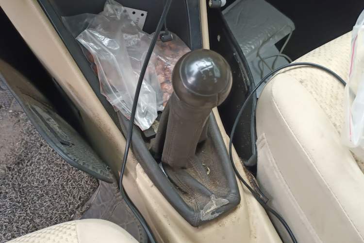 Used Toyota Vios 2014 1.3L Manual Value Edition Gear Lever