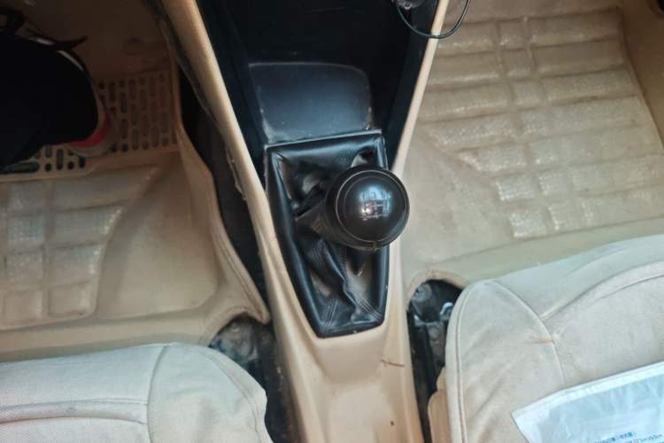 Used Toyota Vios 2014 1.3L Manual Value Edition Gear Lever