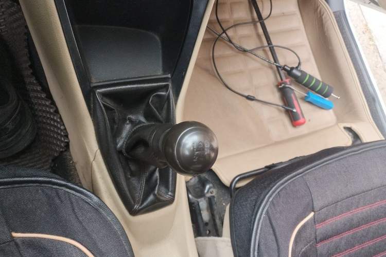 Used Toyota Vios 2014 1.3L Manual Value Edition Gear Lever