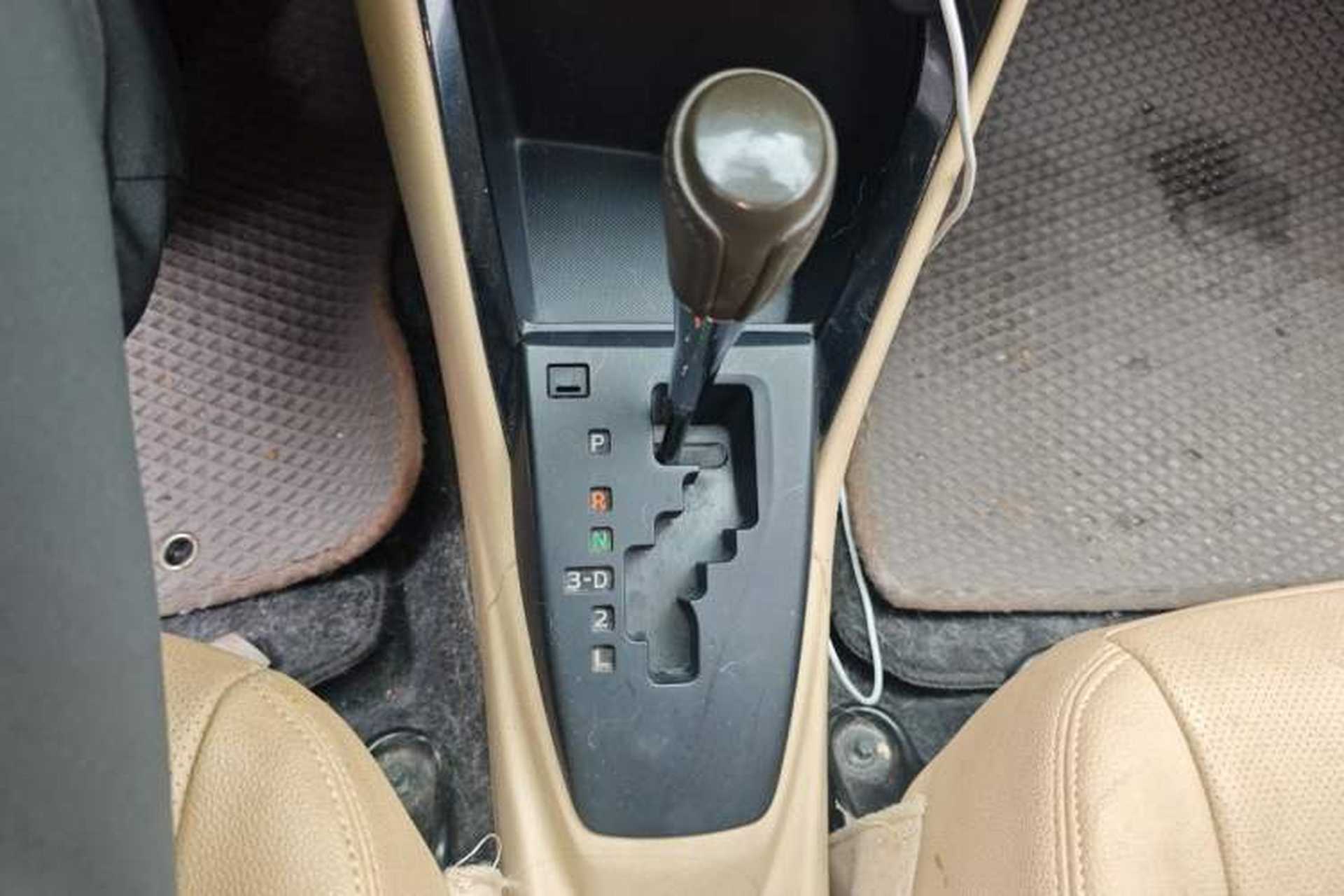 Used Toyota Vios 2014 1.5L Automatic ZhiZhen Edition Gear Lever