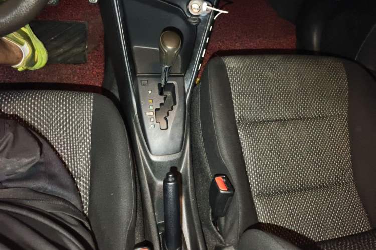 Used Toyota Vios 2014 1.3L Automatic Standard Edition Gear Lever