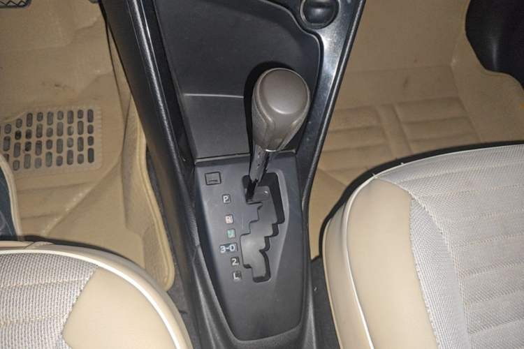 Used Toyota Vios 2014 1.5L Automatic ZhiZhen Edition Gear Lever