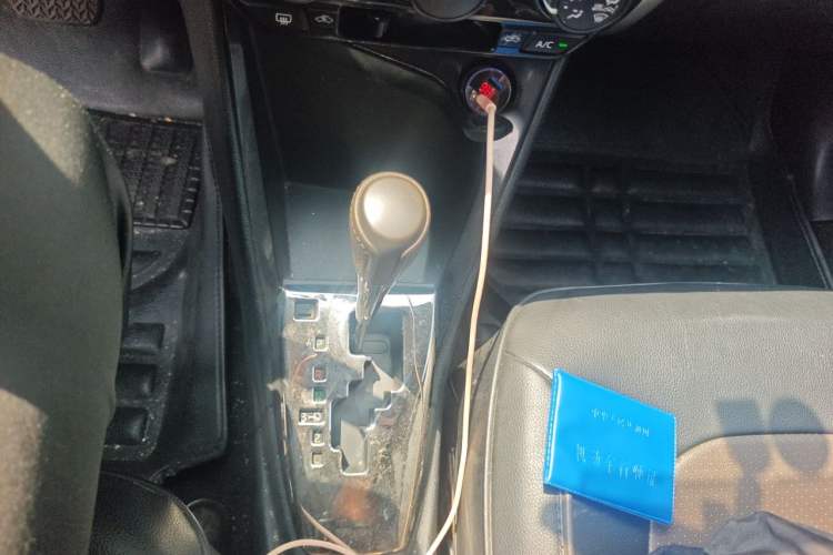 Used Toyota Vios 2014 1.3L Automatic Standard Edition Gear Lever