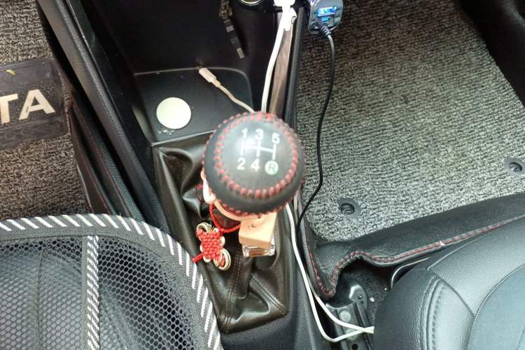 Used Toyota Vios 2014 1.3L Manual Xiang Edition Gear Lever