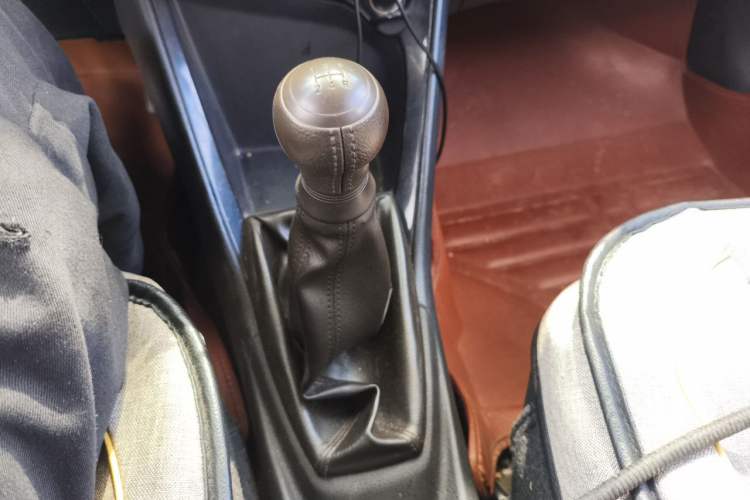 Used Toyota Vios 2014 1.5L Manual ZhiZhen Edition Gear Lever