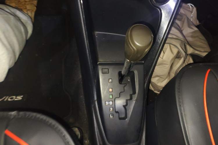 Used Toyota Vios 2014 1.5L Automatic ZhiShang Edition Gear Lever