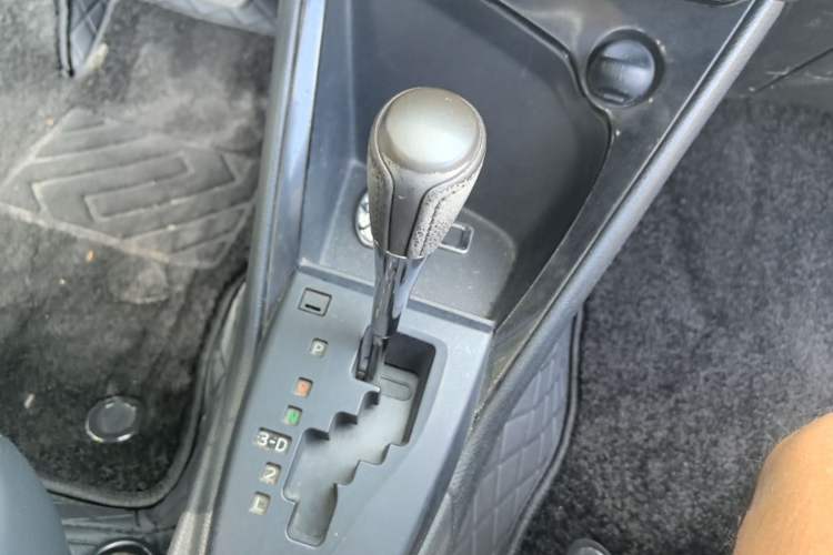 Used Toyota Vios 2014 1.5L Automatic ZhiZhen Edition Gear Lever
