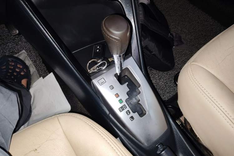 Used Toyota Vios 2014 1.5L Automatic Smart Edition Gear Lever