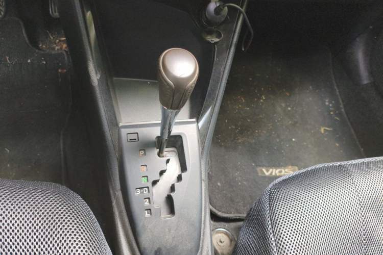 Used Toyota Vios 2014 1.5L Automatic ZhiZhen Edition Gear Lever