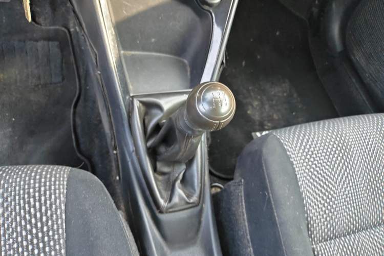 Used Toyota Vios 2014 1.3L Manual Xiang Edition Gear Lever