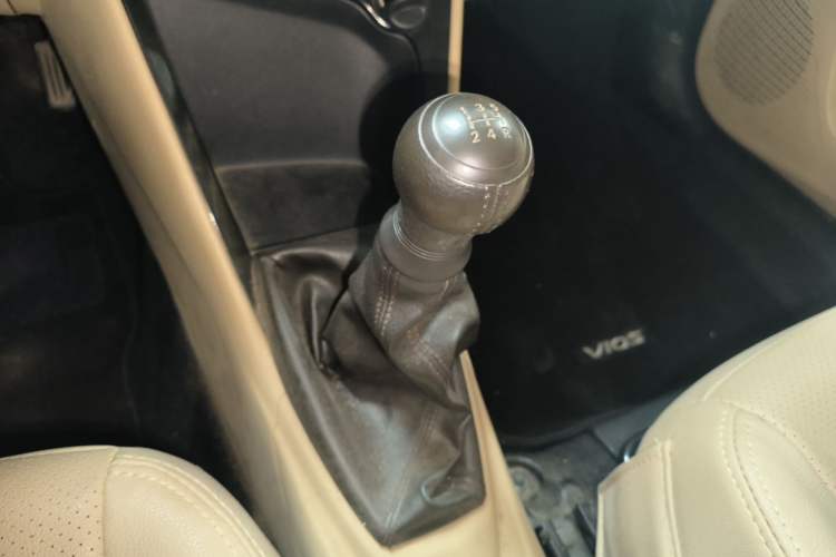 Used Toyota Vios 2014 1.3L Manual Xiang Edition Gear Lever