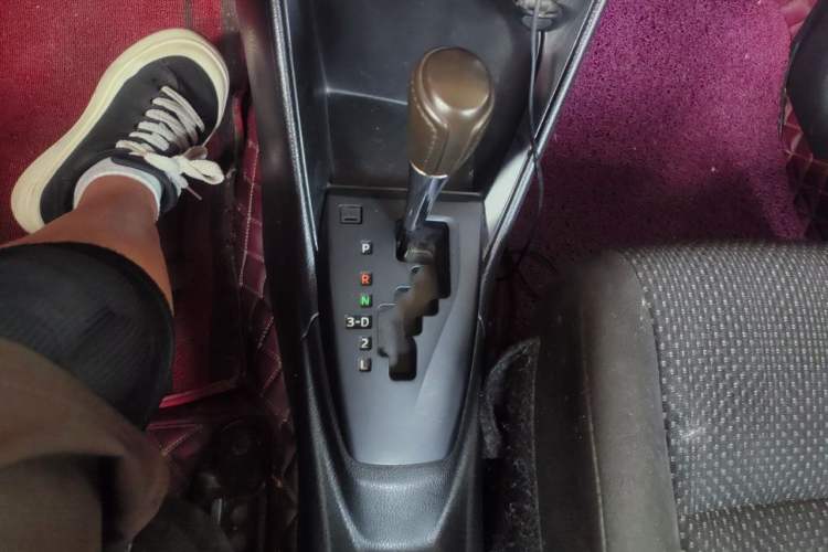 Used Toyota Vios 2014 1.5L Automatic ZhiZhen Edition Gear Lever