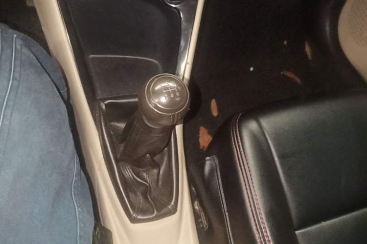 Used Toyota Vios 2014 1.5L Manual ZhiZhen Edition Gear Lever