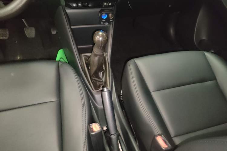 Used Toyota Vios 2014 1.3L Manual Value Edition Gear Lever
